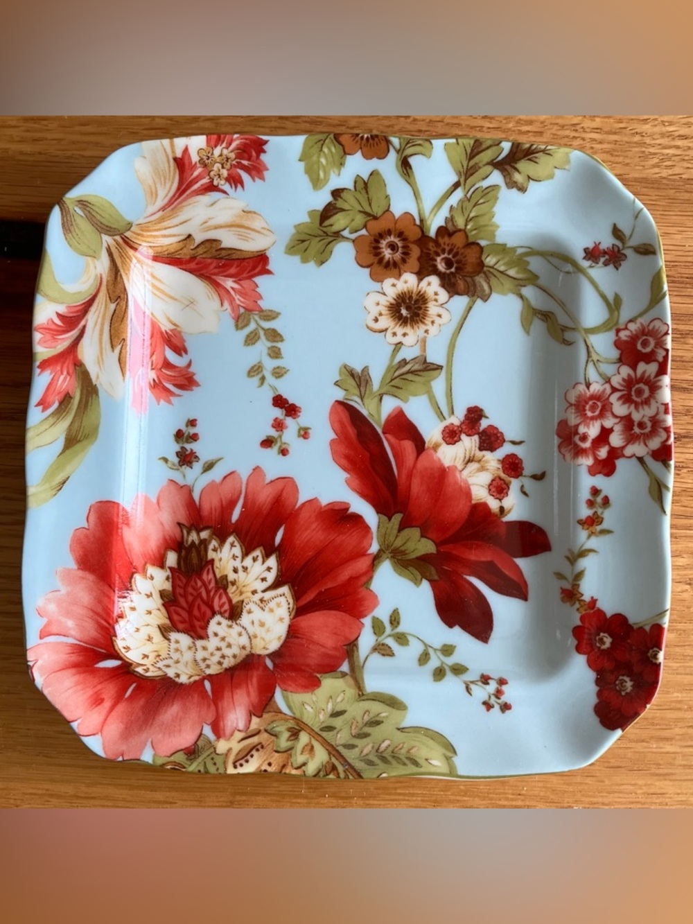 Spring Botanical Square Blue Floral dessert salad plates
Set of 4